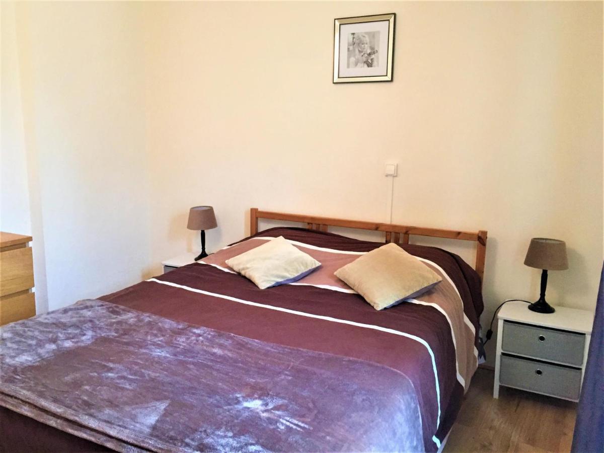 Appartement Familial Le Tanis Pontorson Bagian luar foto